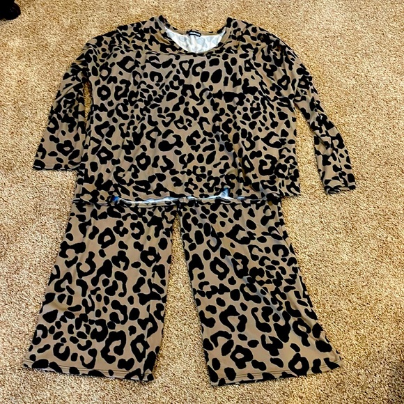 HEIMISH USA Other - Heimish leopard lounge set - GUC